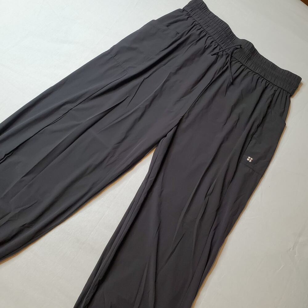 Sweaty Betty Women's Size 14 Lightweight Woven Technical Joggers Black